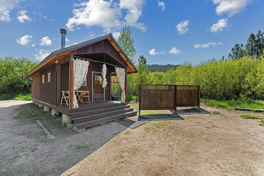 Charming Cabin Valentine's Day Weekend